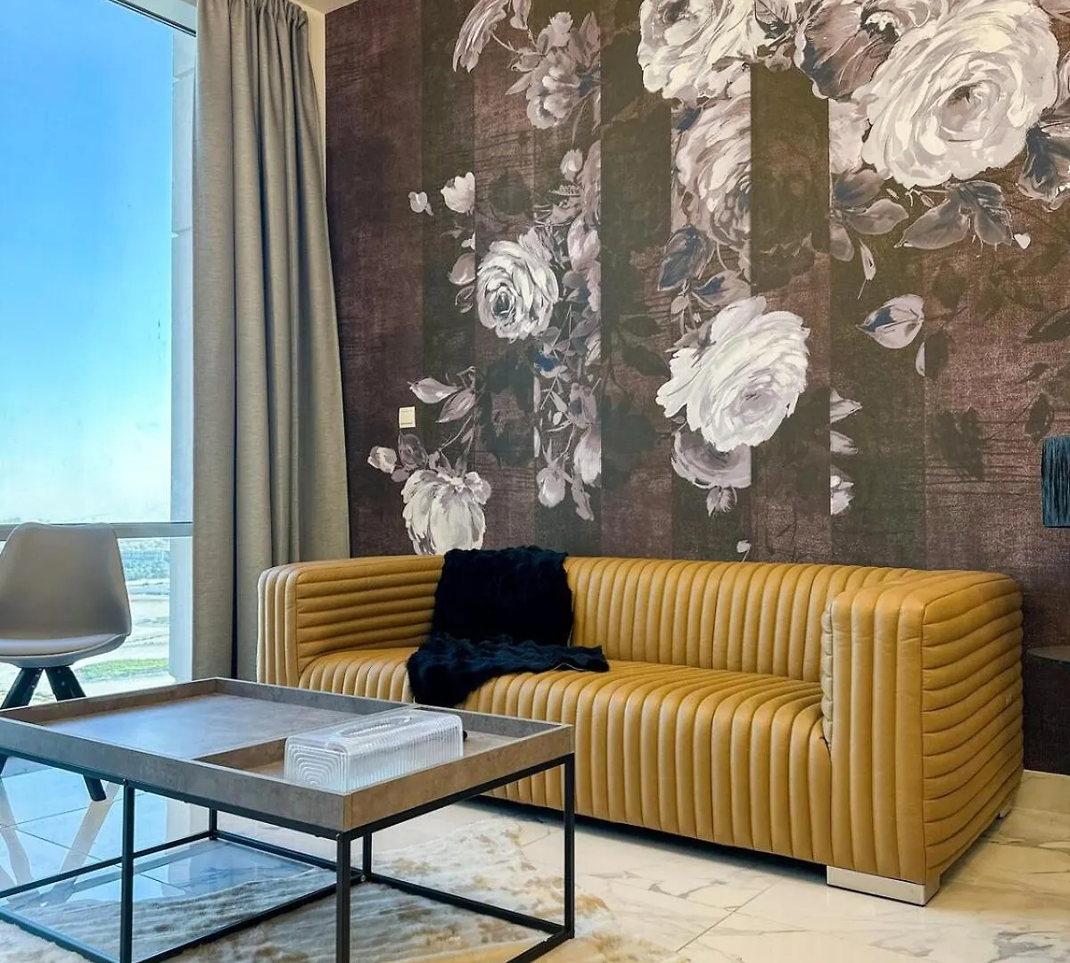 Apartment Luxury Meets Serenity 2Br Apt In Noura Tower Dubai