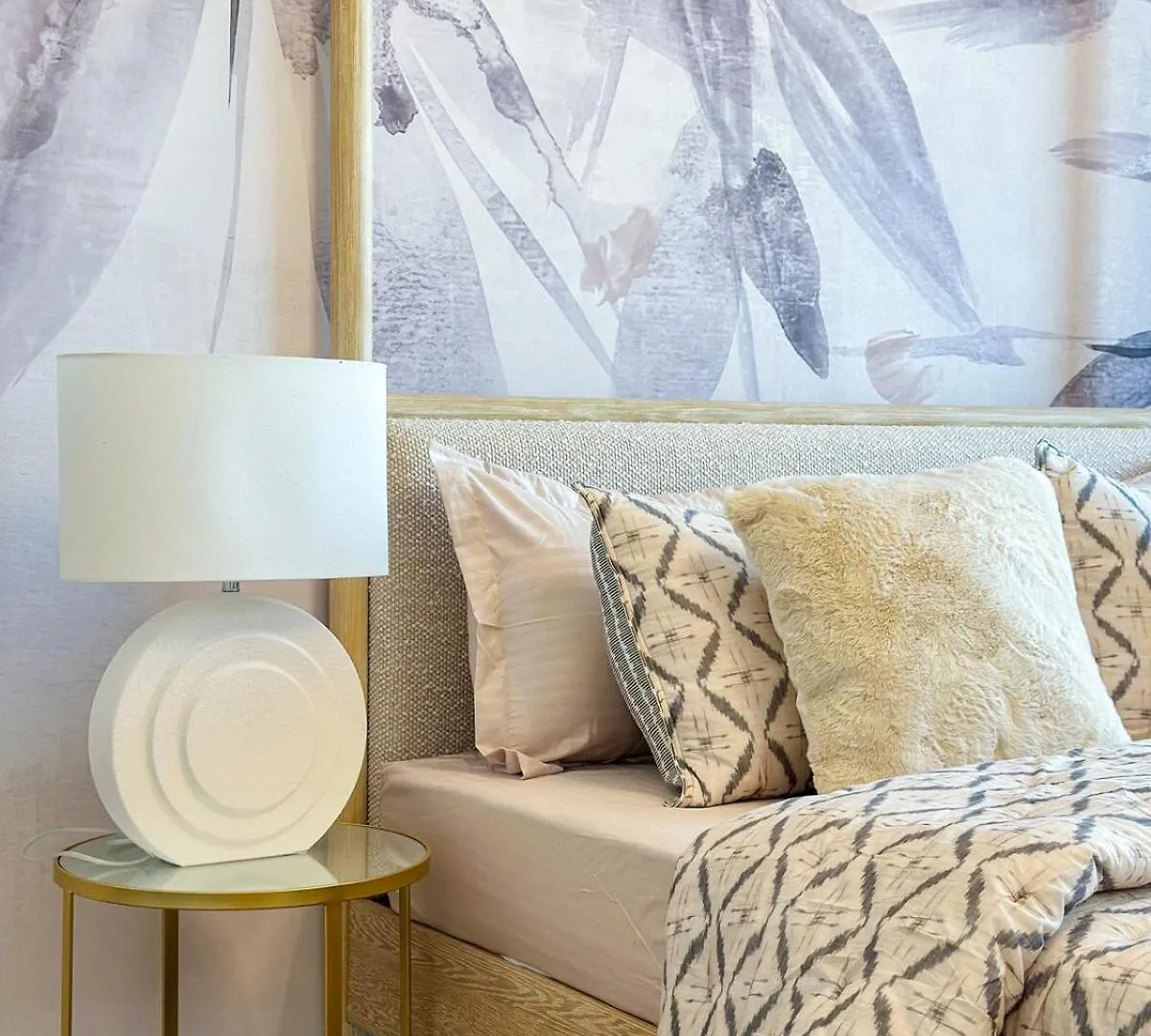Luxury Meets Serenity 2Br Apt In Noura Tower Dubai