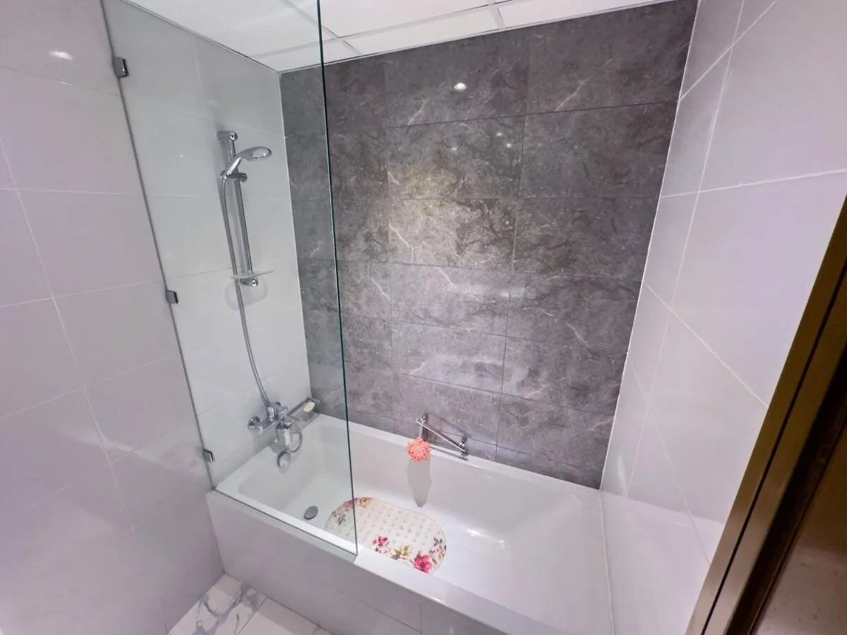 Luxury Meets Serenity 2Br Apt In Noura Tower Dubai 0*,